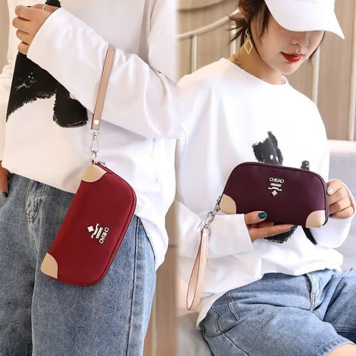 Women’s Nylon Travel Clutch Bag